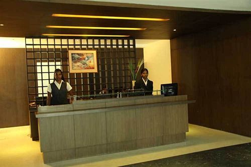 Hotel Kavitha International Kochi Exteriör bild